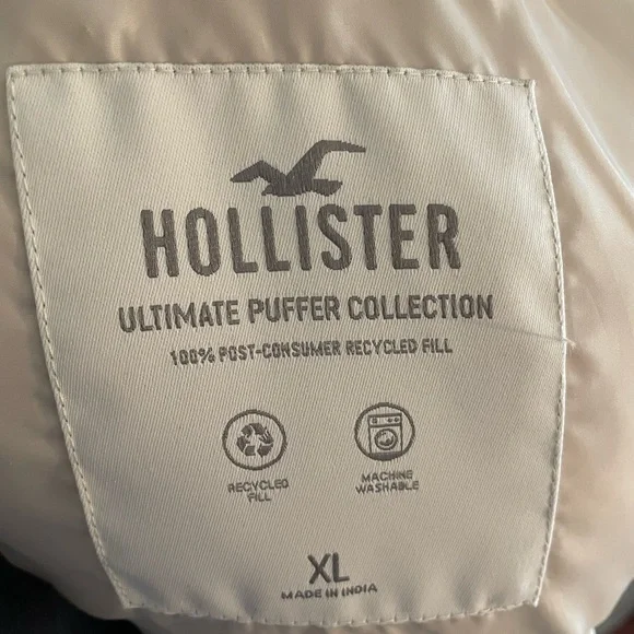 Cream Puffer Vest - Picture 2 of 2